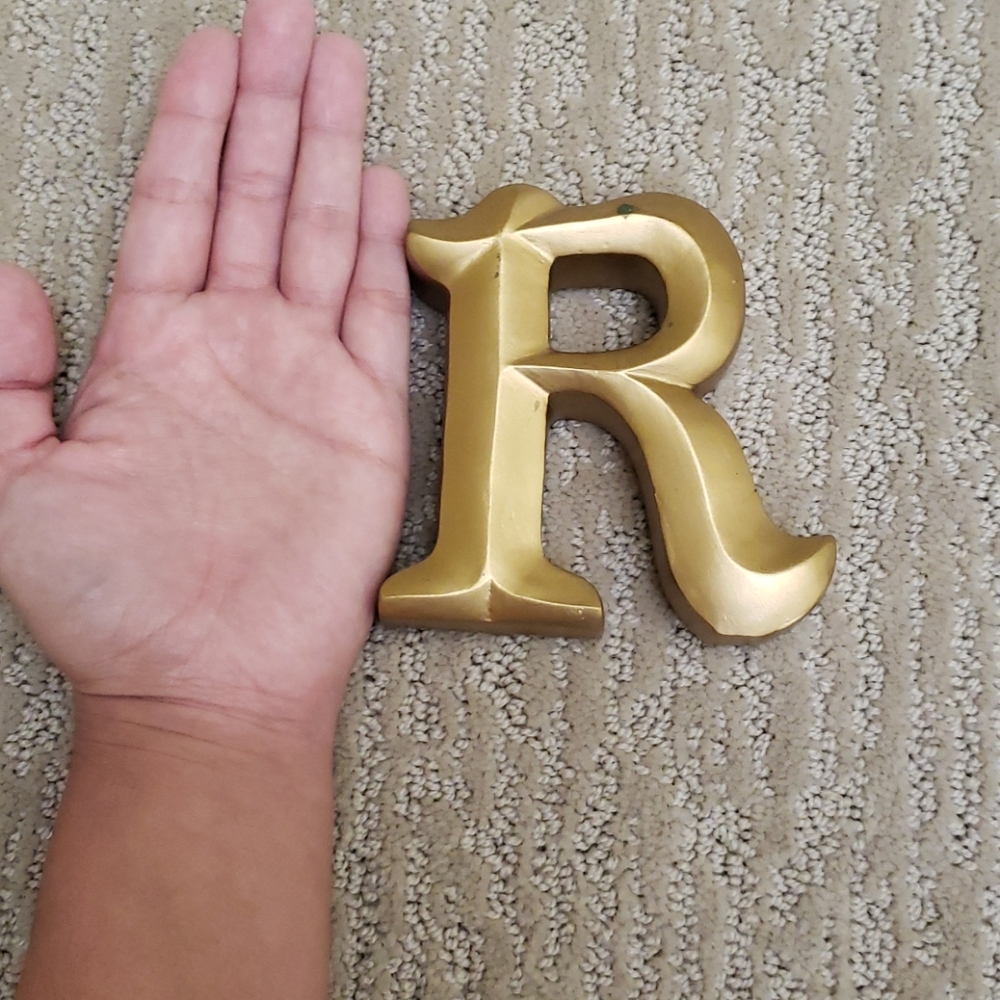 Decor - Picture 2 of 3